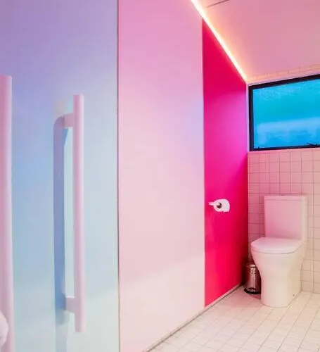 Designers Dream, Tokyo Pop Art With Courtyard, Fire & Views Wanaka